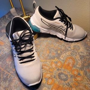 Womens Aasics tennis shoes